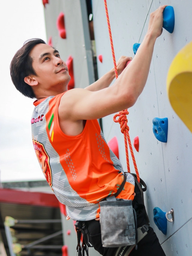 "จอร์จ ฐปนัท" โชว์หุ่นแซ่บรับพรีเซนเตอร์  พร้อมรับมือโรคจิตป่วนชวนสยิว