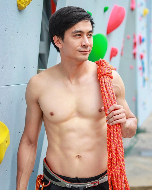 "จอร์จ ฐปนัท" โชว์หุ่นแซ่บรับพรีเซนเตอร์  พร้อมรับมือโรคจิตป่วนชวนสยิว