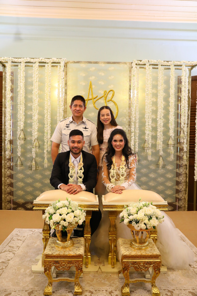 ชื่นมื่น! "มาดามแป้ง" ร่วมงานวิวาห์ "เจ้าบาส"