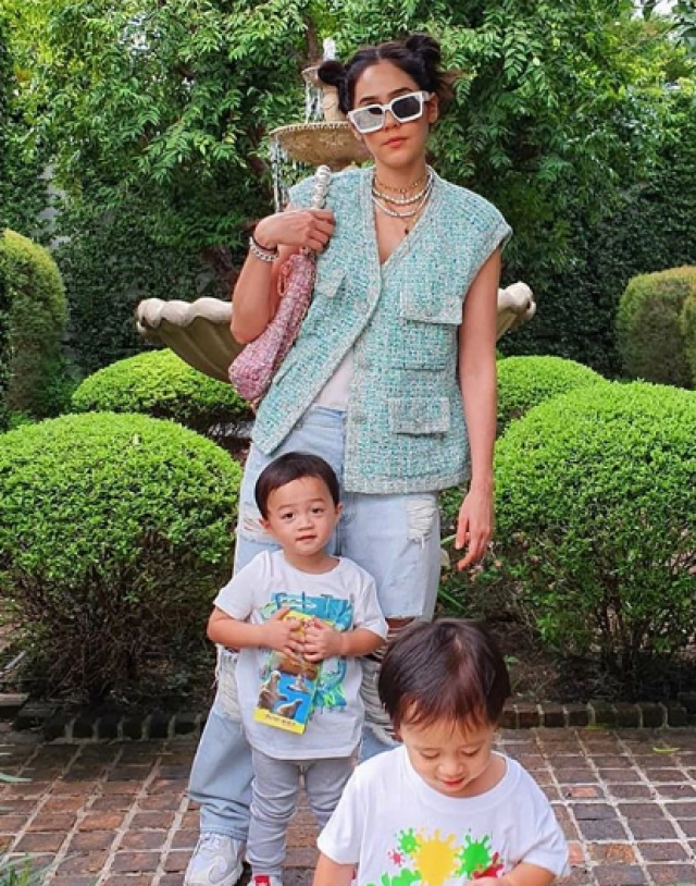 รวมพล "คุณแม่" ในวงการบันเทิง มีลูกแล้วก็ยังเป๊ะ!