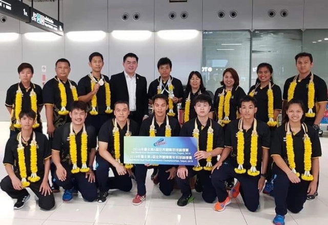 2 นักแบดมินตันคนหูหนวกไทยขึ้นมือ 1 โลก