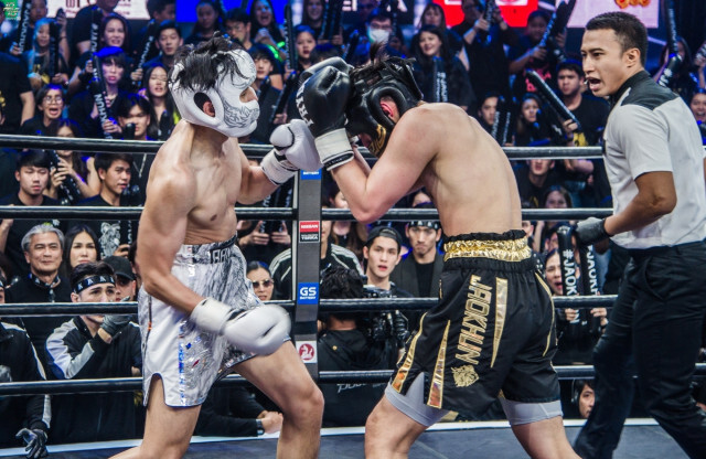 "อองตวน" ออกโรงแล้ว!! หลังท้าชก 3 รุม 1 กลางเวที 10Fight10