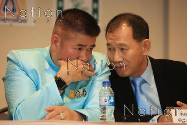 "ธรรมมนัส" โชว์จับมือ "9 พรรคเล็ก" ยืนหยัดร่วมรัฐบาลบิ๊กตู่