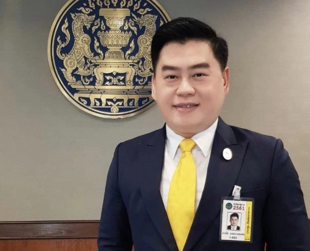 2 นักแบดมินตันคนหูหนวกไทยขึ้นมือ 1 โลก