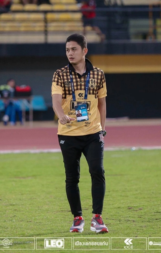 ‘โจ้ห้าหลา’ เล็งเปิดอะคาเดมี่ ส่งต่อประสบการณ์สู่แข้งจิ๋วรุ่นใหม่