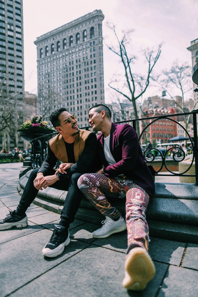 "วู้ดดี้" โพสต์จูบกลาง Times Square หวัง พรบ.คู่รัก LGBT ในไทย