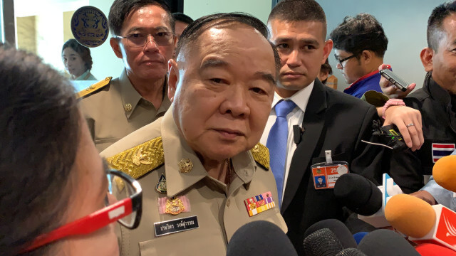 "ประวิตร" ขอคุย "สิระ" หลังมีคลิปคุย ตร. ภูเก็ต ไม่เหมาะสม