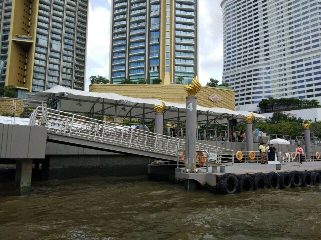 สุดยอดท่าเรืออารยสถาปัตย์เพื่อคนทั้งมวล ที่ "ไอคอนสยาม" สะดวก ทันสมัย ถูกใจคนทุกวัย