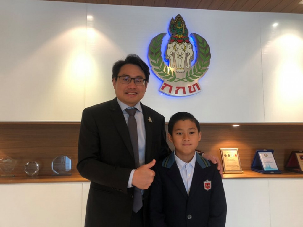 ผู้ว่าการ ให้กำลังใจน้องเอ็นโซ่ นักแข่งคาร์ทเยาวชนชาวไทย