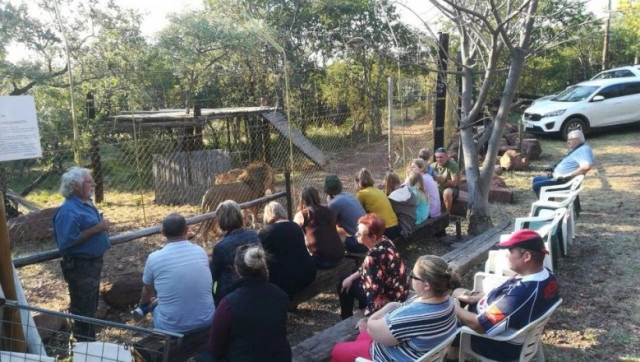 สุดเศร้า!! สิงโตเลี้ยงตั้งแต่เล็ก รุมขย้ำคนเลี้ยงเสียชีวิต