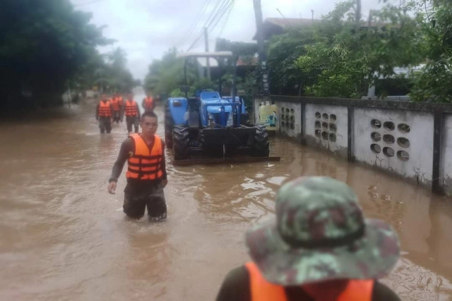 สกลนคร อ่วม! น้ำท่วม 400 หลังคาเรือน