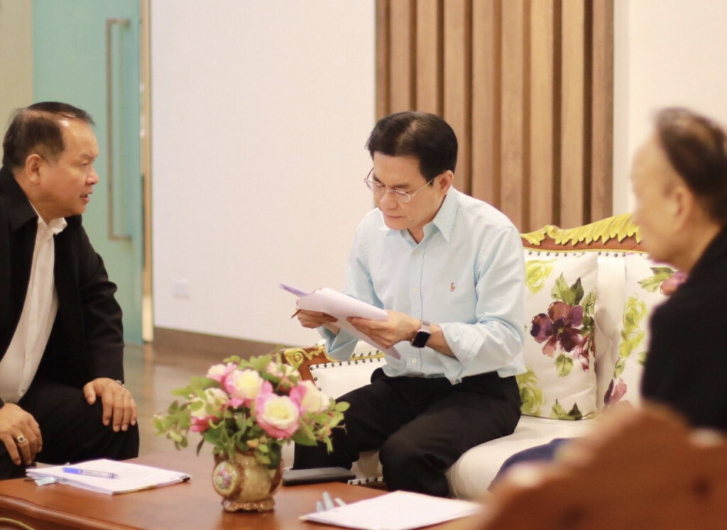 "จุรินทร์" สั่งทำข้าวเหนียวบรรจุถุงราคาพิเศษขายช่วยประชาชน