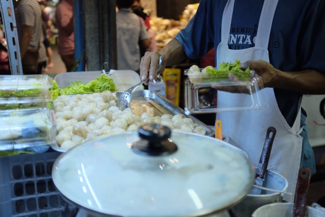 หลบความวุ่นวายไปนั่งชิล ที่ "Samsara Bar" บาร์ลับๆ ริมเจ้าพระยา