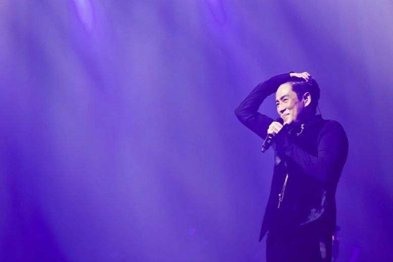 แบบอย่างที่ดี "เบิร์ด-ธงไชย"