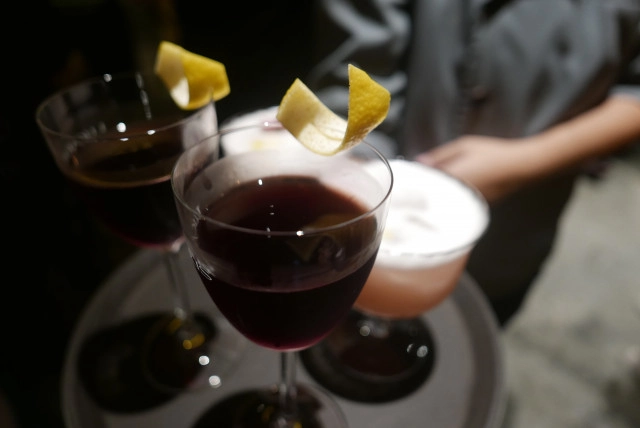 เปิดสัมผัสแห่งการดื่ม กับ แก้วค็อกเทลคริสตัลระดับไฮเอนด์