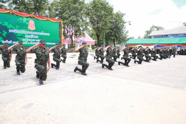 กองทัพบก เริ่มฝึก "พลทหารต้นแบบ" แล้ว