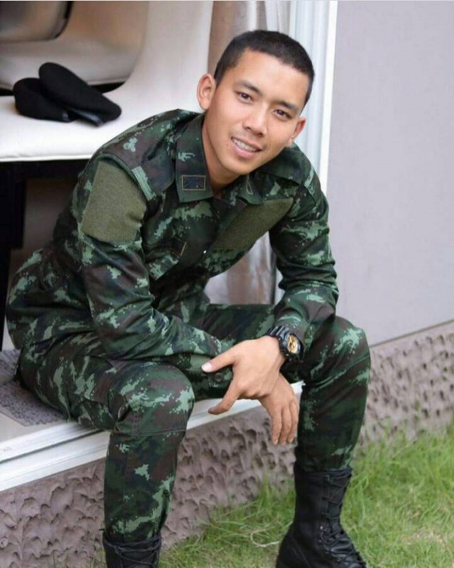 ศิลปินลูกอีสาน ส่งกำลังใจ สู้ภัยน้ำท่วม พี่น้องบ้านเฮาสู้ๆ