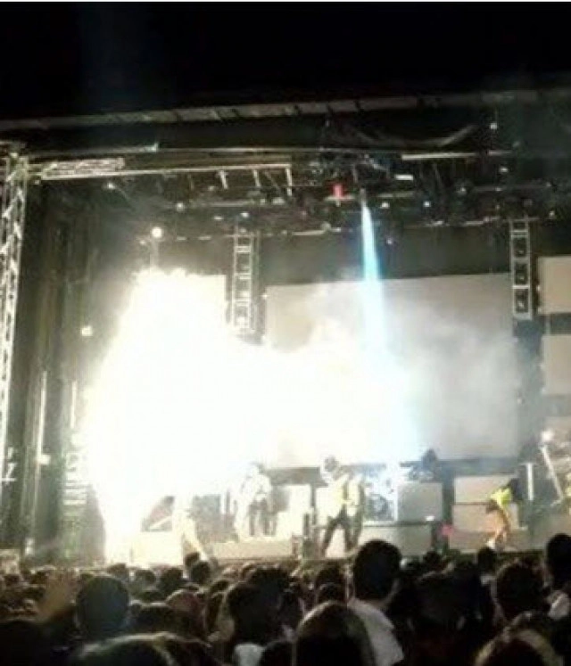 พลุเอฟเฟกต์ระเบิด! นักร้องสาวสเปนดับ