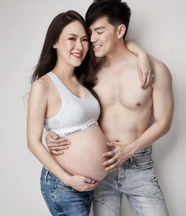 "บีม" อวดเซตรูปก่อนคลอด พร้อมแคปชั่นเด็ด