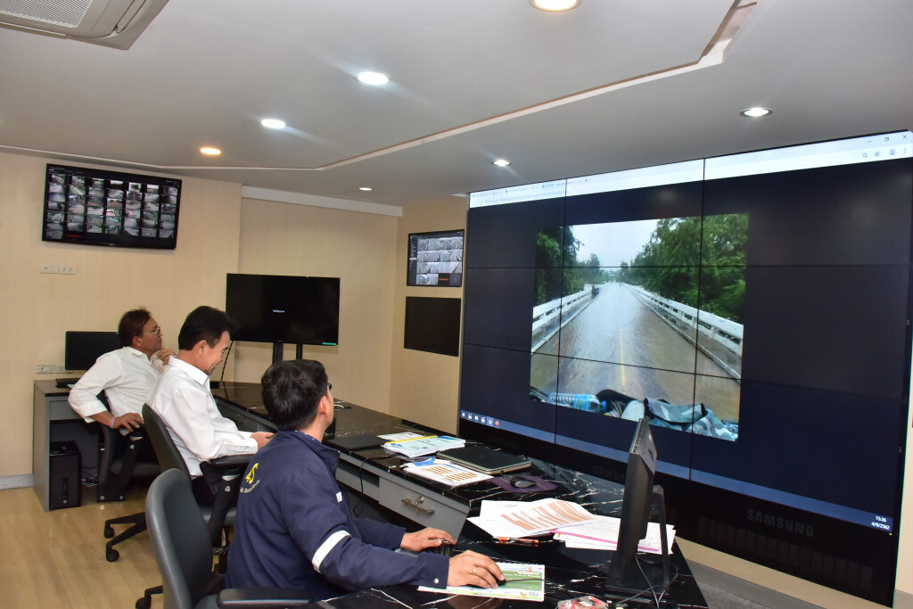 ทางหลวงชนบทติดตามสถานการณ์พื้นที่ประสบเหตุอุทกภัยใกล้ชิด