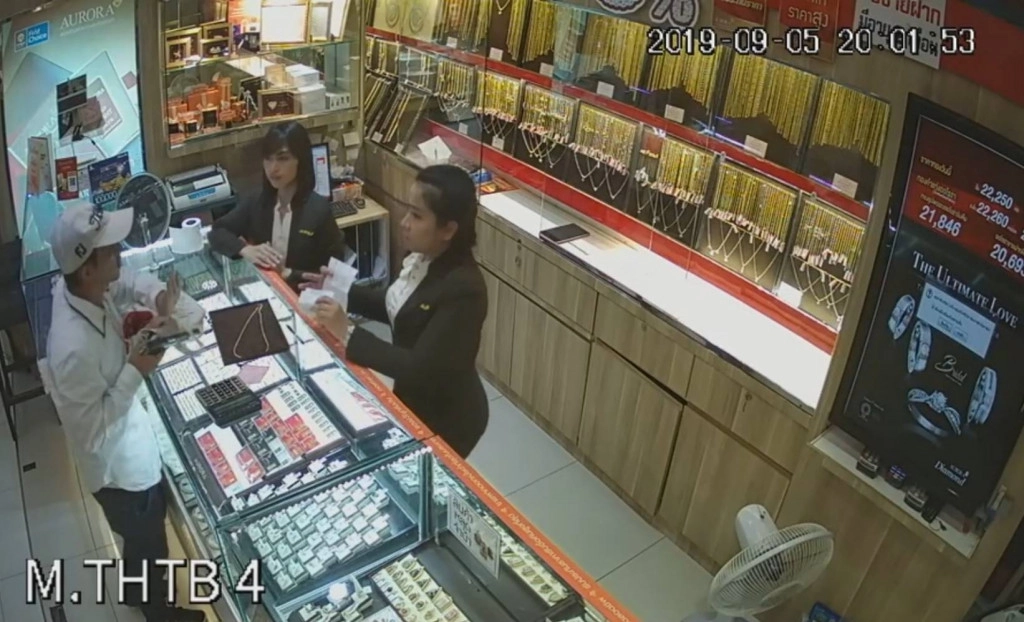 โจรจี้ร้านทอง"ออโร่ร่า" ย่านบางพลัด กวาดทองไป 159 บาท
