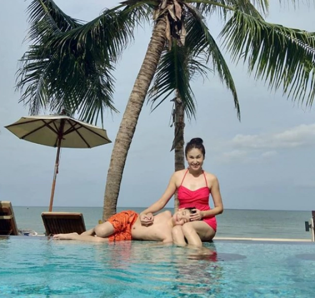 สวยไม่เปลี่ยน! 'แอนนา นาตาชา' อดีตคนรัก 'ตุ้ย ธีรภัทร์'