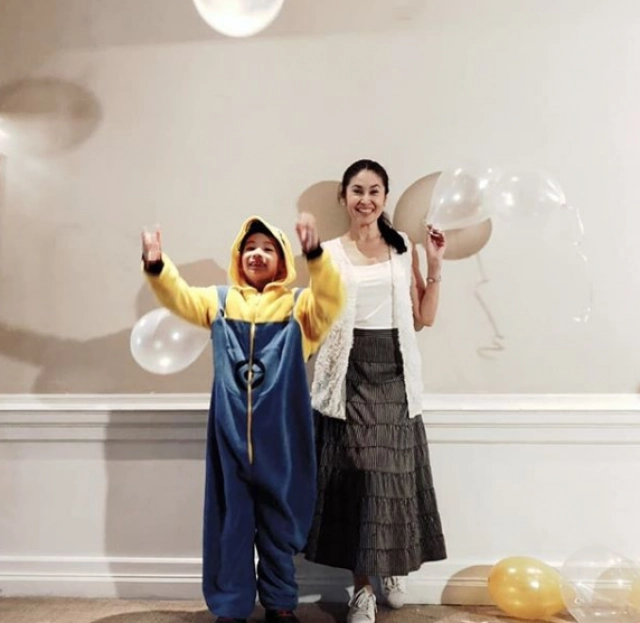 สวยไม่เปลี่ยน! 'แอนนา นาตาชา' อดีตคนรัก 'ตุ้ย ธีรภัทร์'