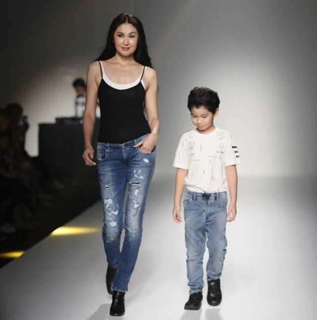 สวยไม่เปลี่ยน! 'แอนนา นาตาชา' อดีตคนรัก 'ตุ้ย ธีรภัทร์'