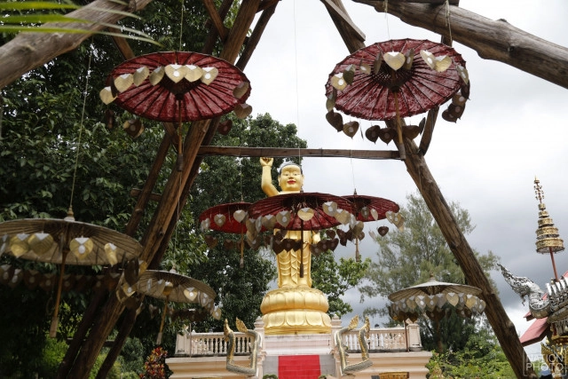 ศุกร์ (สุข) ละวัด : วัดไทยสามัคคี