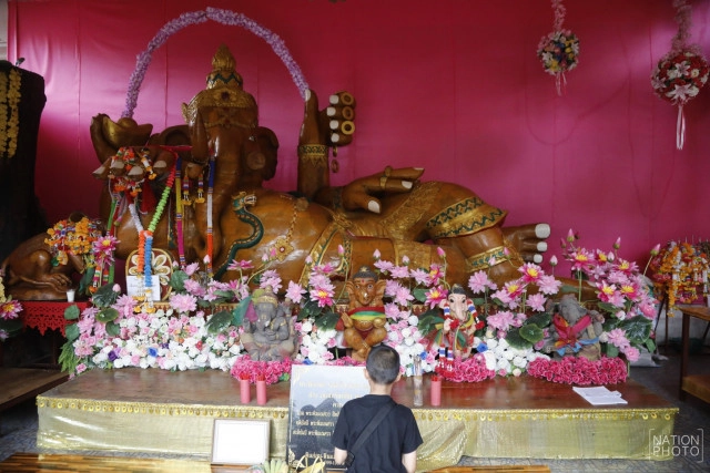 ศุกร์ (สุข) ละวัด : วัดไทยสามัคคี