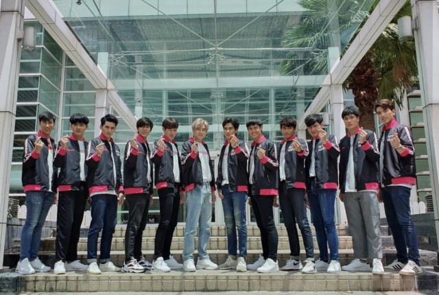 เปิดวาร์ป!!! ทำความรู้จัก 12 หนุ่มหล่อรายการ Superboy