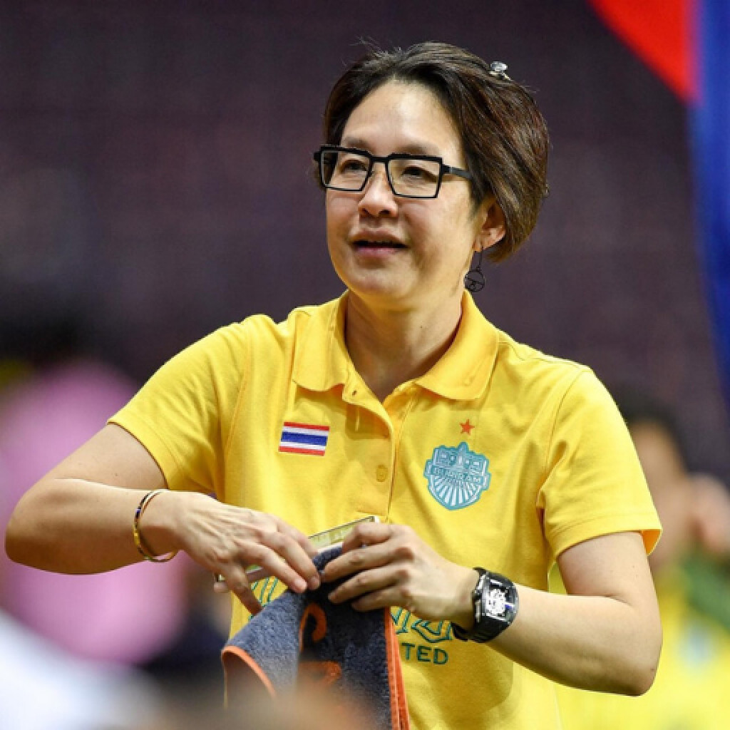 " ป้าต่าย" โพสต์เสียดสีเกรียนคีย์บอร์ดวิจารณ์นักเตะ(มีคลิป) " ป้าต่าย" โพสต์เสียดสีเกรียนคีย์บอร์ดวิจารณ์นักเตะ(มีคลิป)