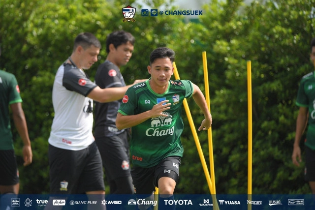 กว่าจะถึงวันนี้ของ "สุภโชค สารชาติ"