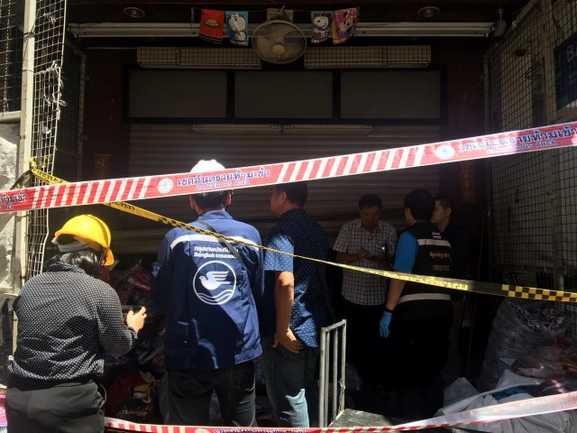 เจ้าหน้าที่พิสูจน์หลักฐาน ตรวจอาคาร "โบ๊เบ๊ทาวเวอร์" หาต้นตอเหตุไฟไหม้