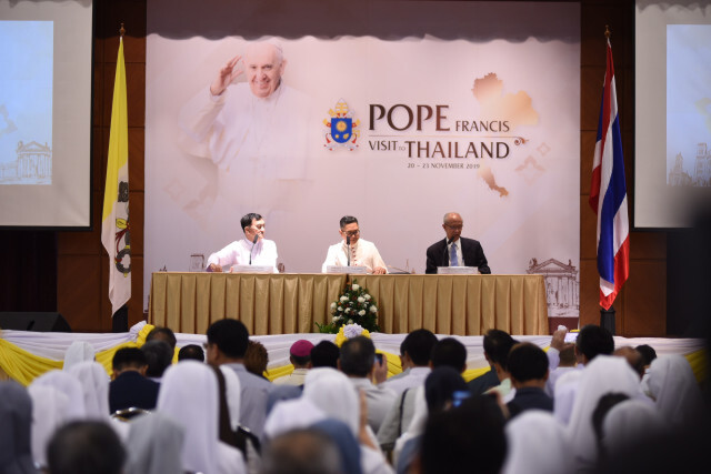 สมเด็จพระสันตะปาปาฟรังซิส เสด็จเยือนราชอาณาจักรไทยอย่างเป็นทางการ