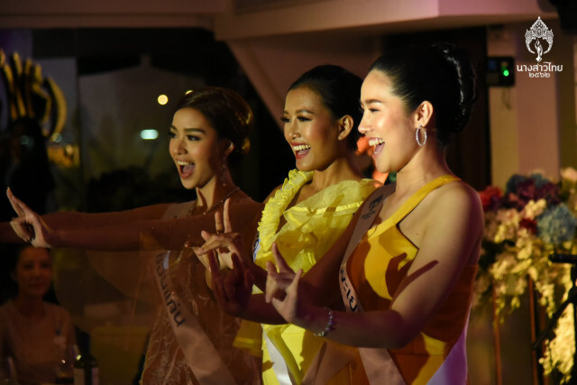 "39 สาวงาม ล่องเรือสุดหรู กลางแม่น้ำเจ้าพระยา"
