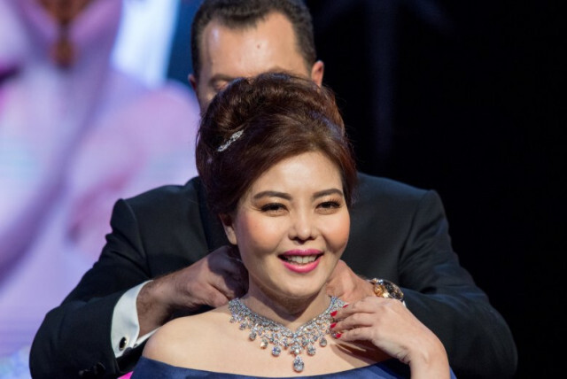 อลังการเครื่องเพชรล้ำค่ากว่า 7,000 ล้าน สืบสานความสัมพันธ์ 3 ราชอาณาจักร