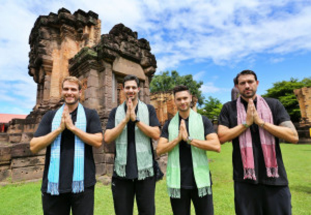 "กกท." และ "จังหวัดศรีสะเกษ" นำขบวนสตาร์ยัดห่วงจากประเทศกรีซ ไหว้พระ