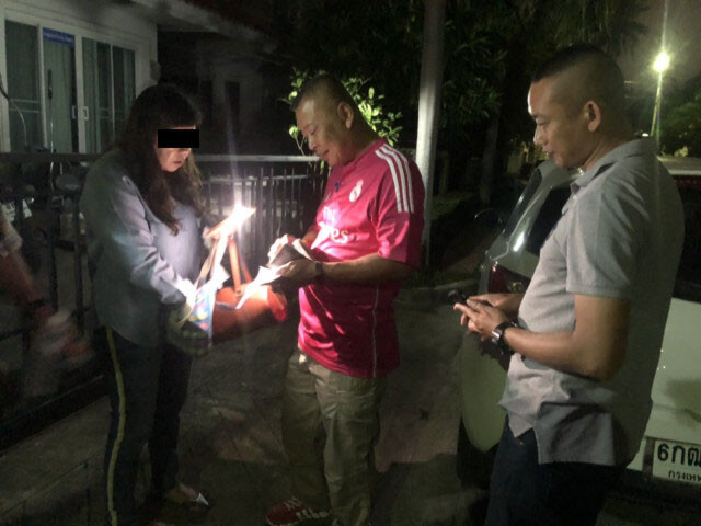 รวบสาวใหญ่ปลอมเอกสารราชการอ้างเป็น "พลเอก สุรยุทธ์"