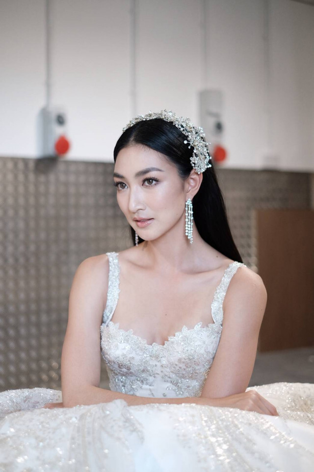 ต้องให้! "แพนเค้ก" ประกาศศักดาความปังบนรันเวย์ "ลอนดอนแฟชั่นวีค 2019"
