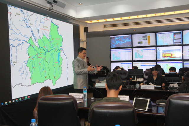 ศูนย์อำนวยการน้ำฯ ประเมินแนวฝนชี้เป้าจุดเฝ้าระวังเสี่ยงท่วม รวมถึงพื้นที่ได้ประโยชน์เร่งเก็บน้ำเพิ่ม