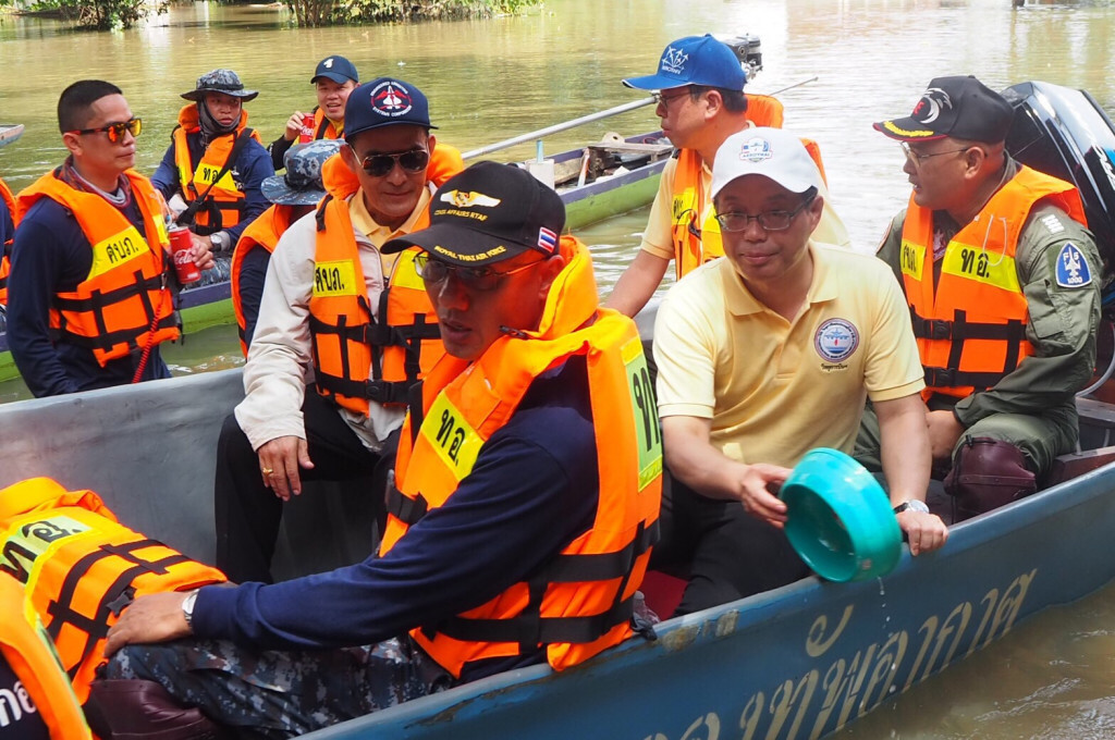 วิทยุการบินฯ ลงพื้นที่ช่วยเหลือผู้ประสบอุทกภัยอุบลฯ