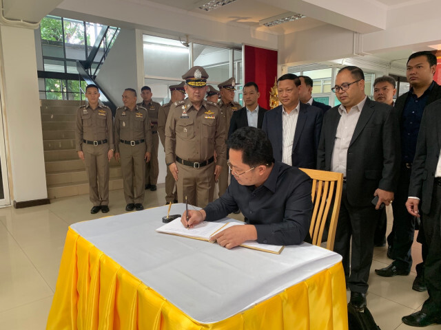 ผู้การชลบุรี ต้อนรับผู้แทนกัมพูชาศึกษาดูงานตำรวจไทย
