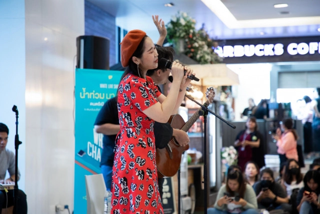 "เป๊ก-ป๊อบ-อะตอม" ชวนศิลปิน "White Music" ร่วมเล่นดนตรีเปิดหมวกรับบริจาคช่วยน้ำท่วม "อุบลฯ"