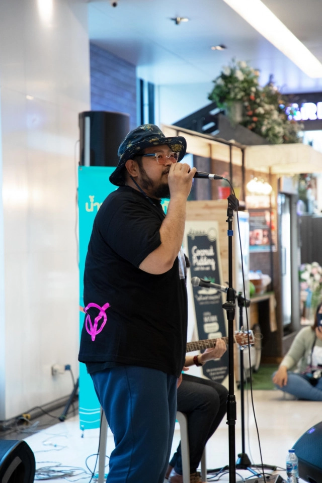 "เป๊ก-ป๊อบ-อะตอม" ชวนศิลปิน "White Music" ร่วมเล่นดนตรีเปิดหมวกรับบริจาคช่วยน้ำท่วม "อุบลฯ"