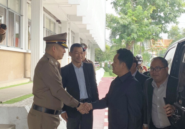 ผู้การชลบุรี ต้อนรับผู้แทนกัมพูชาศึกษาดูงานตำรวจไทย