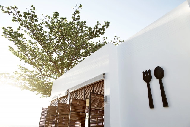 "The Library ห้องสมุดริมทะเล" @เกาะสมุย