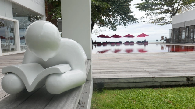 "The Library ห้องสมุดริมทะเล" @เกาะสมุย