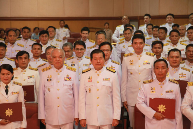 "มท.2" ให้โอวาท นายอำเภอใหม่ ย้ำยึดคุณธรรม บริหารพื้นที่ ดูแลทุกข์สุข ปชช.