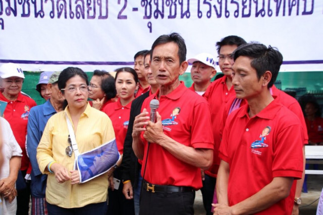 "ทักษิณ" โผล่อุบล อุทกภัยในการเมือง